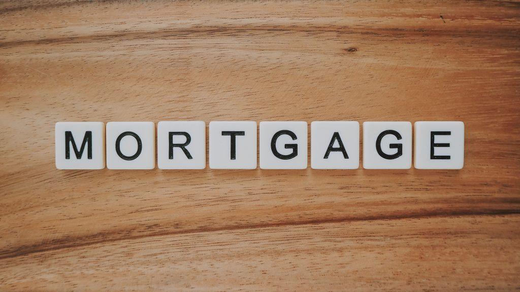 money myth 6 - quickly pay off your mortgage